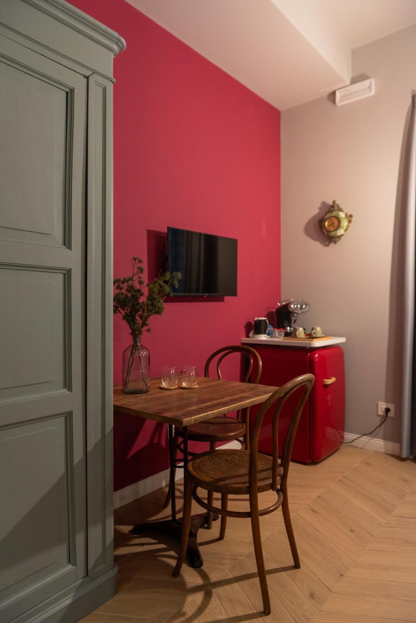 Sophia Boutique Suites Triëst Buitenkant foto