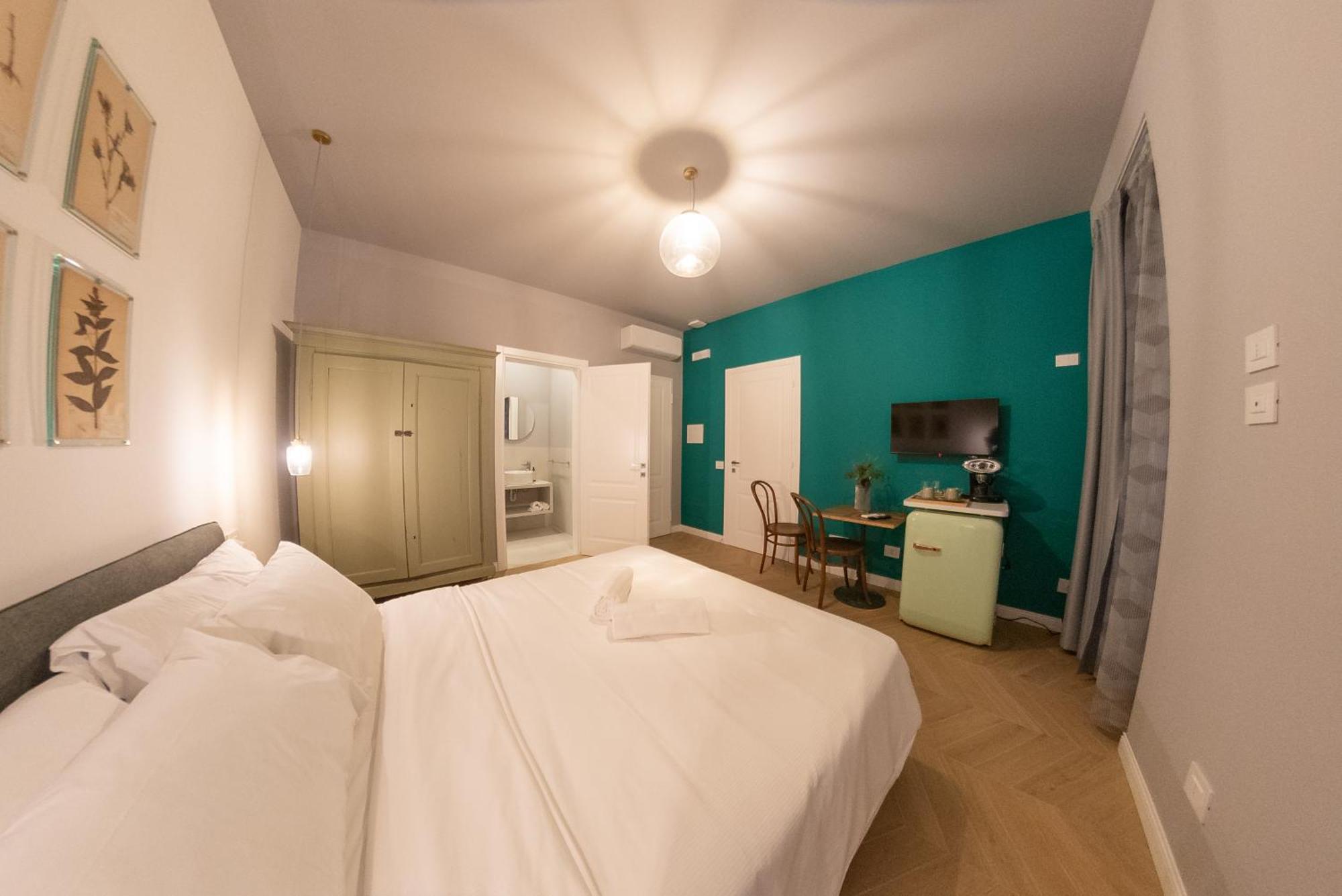 Sophia Boutique Suites Triëst Buitenkant foto