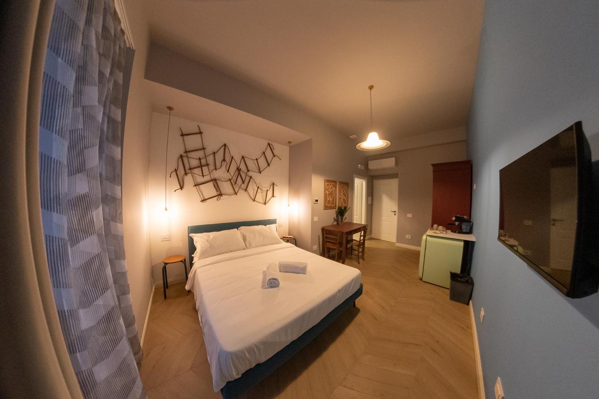 Sophia Boutique Suites Triëst Buitenkant foto